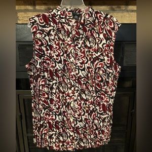 Women’s size 1X sleeveless button down shirt